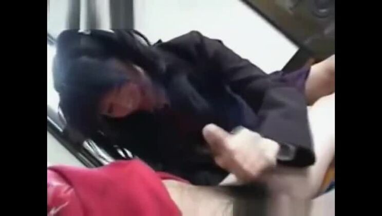 Divine dame asiatique