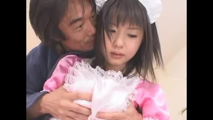 Une Japonaise éblouissante se fait baiser par un amateur incroyable