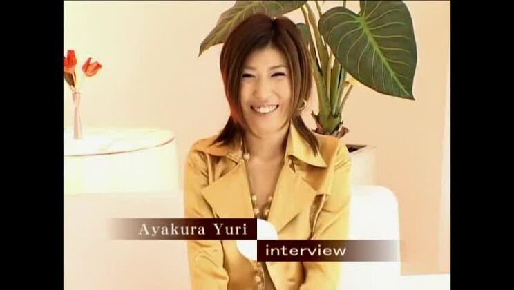 Jeune Japonaise rousse et sucrée dans une vraie vidéo porno amateur