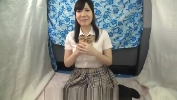 Belle orientale dans une vidéo de sexe fétichiste