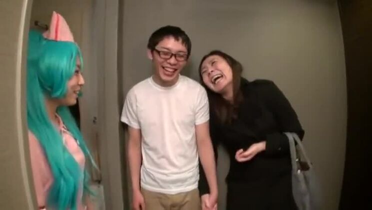 Jeune fille asiatique dans une vidéo de sexe coquine