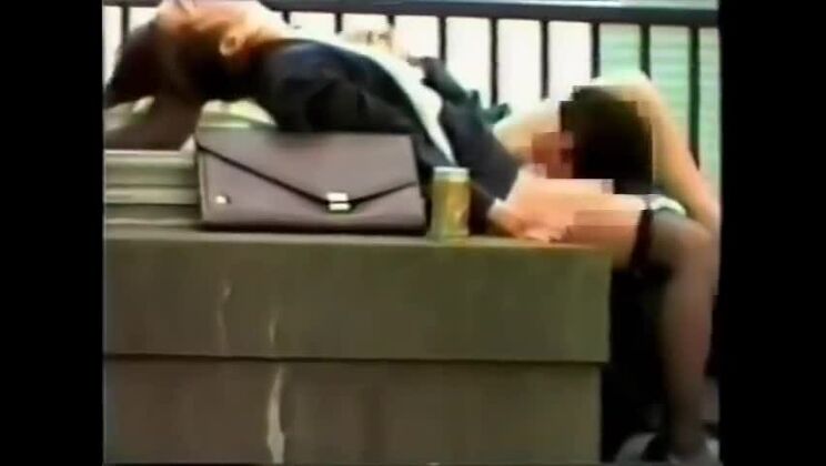 femme asiatique sucrée