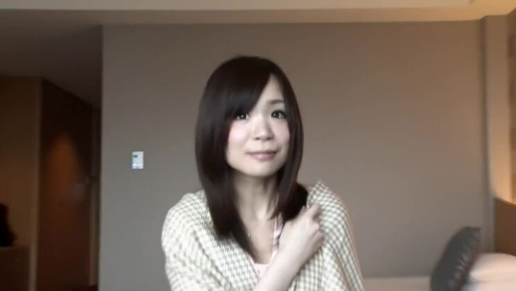 Mignonne asiatique coquine dans du porno amateur
