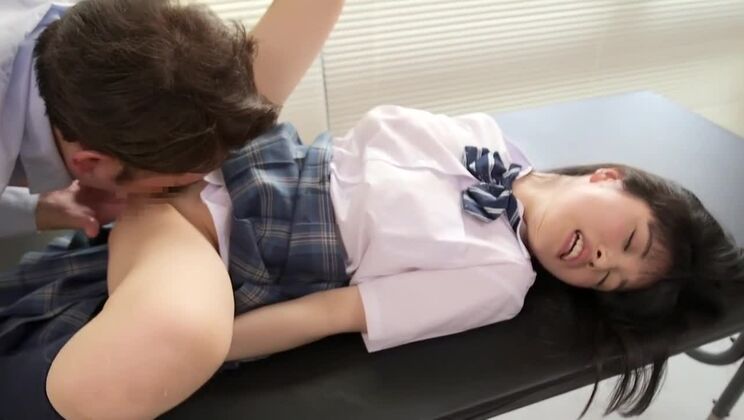 Salope japonaise taquine