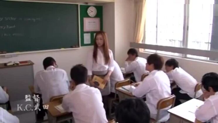 délicieuse tarte orientale aux seins généreux