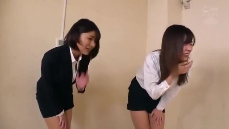 Une prostituée japonaise élégante proposant un porno fétichiste incroyable