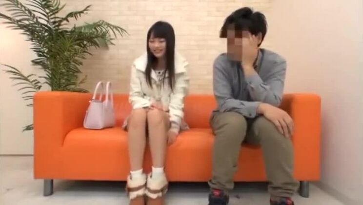 Superbe prostituée japonaise aux seins généreux