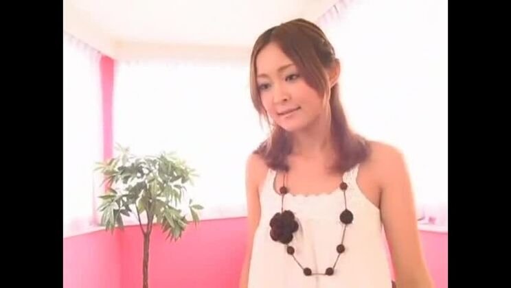 L'incroyable Rinne Sakimi asiatique