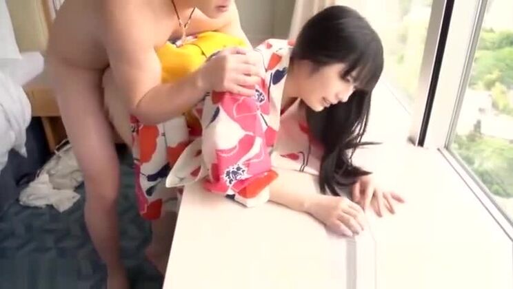 femme orientale sexy