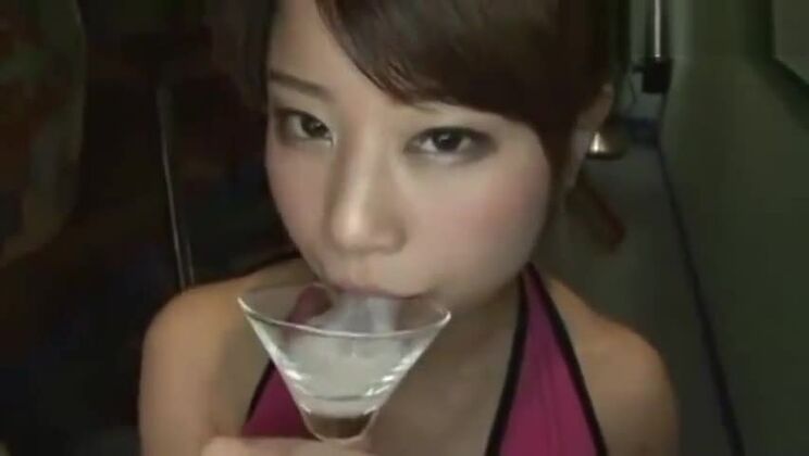 Fille japonaise agréable