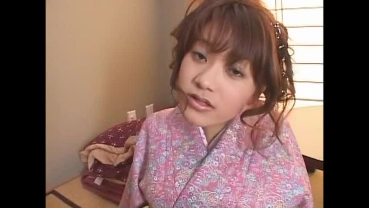 Incroyable salope japonaise ayant une expérience sexuelle hardcore