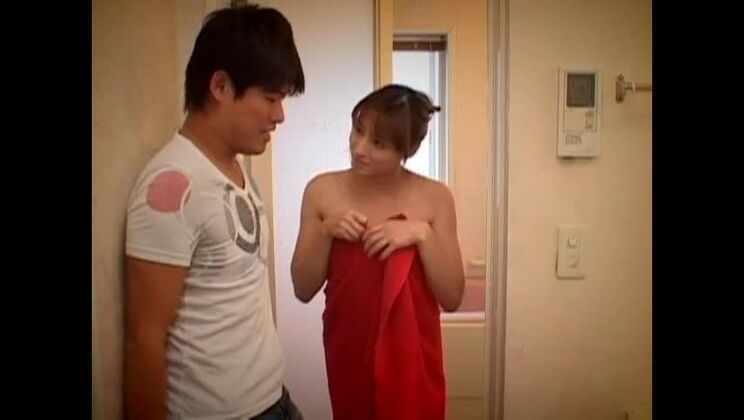 Admirable rousse asiatique se faisant doigtée