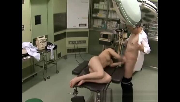 Une Japonaise incroyable dans la meilleure vidéo porno amateur de tous les temps