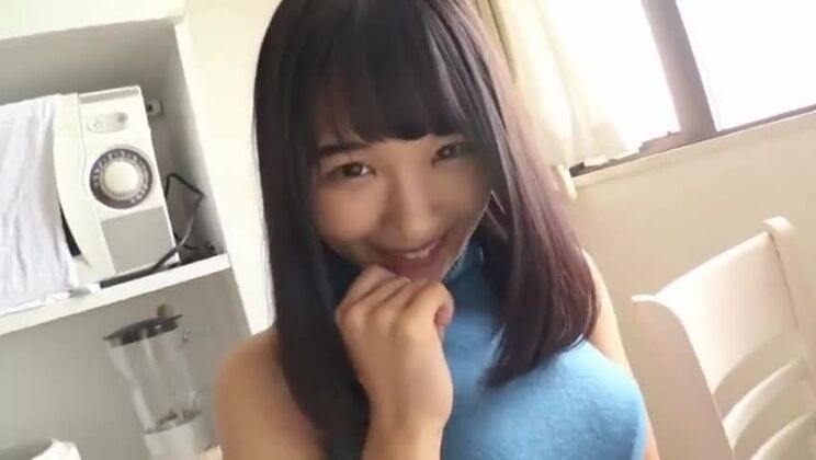 Salope japonaise séduisante