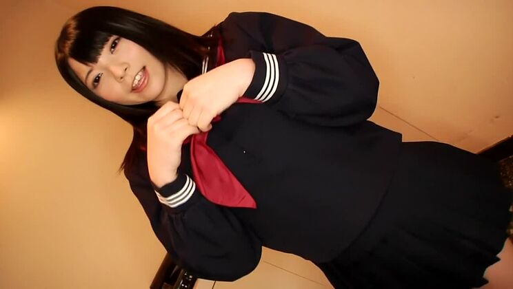 Ai Uehara, une Japonaise juteuse