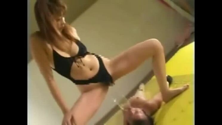 Excellente vidéo de sexe avec une jeune/vieux nouveau et jolie