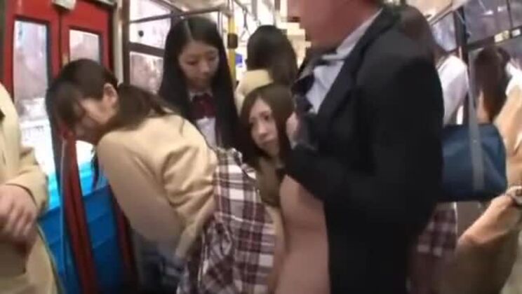 Compilation musicale d'écolières japonaises vol. 1