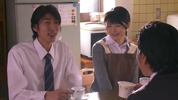 Mannequin japonaise incroyable dans un film fétichiste JAV en HD fabuleuse