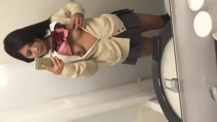 La vidéo pour adultes la plus torride que vous ayez jamais vue : une femme exotique en solo.