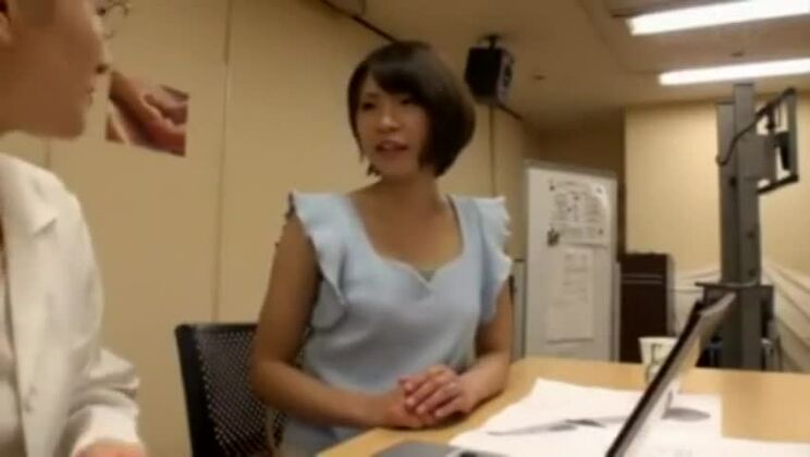 Une Japonaise torride dans une scène JAV incroyable, à voir absolument !