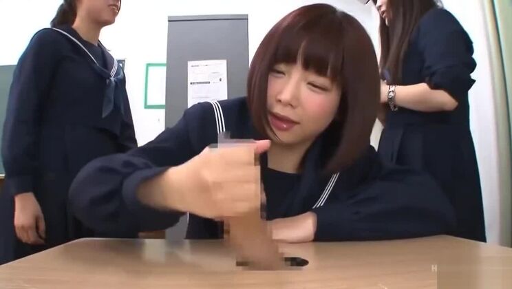 Vidéo xxx étonnante d'une Japonaise fantastique et très jolie