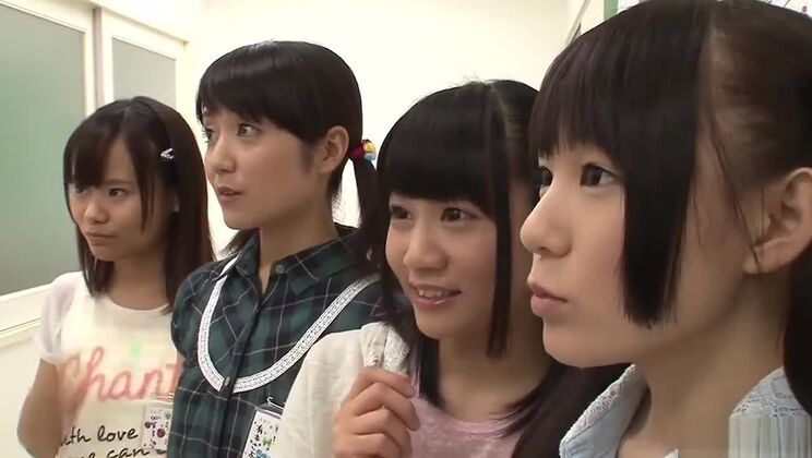 AzHotPorn - Tuteur privé aux gros seins 2 Riko Kashii