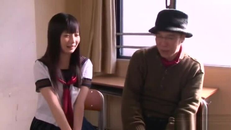 Elle aimerait consommer beaucoup de sperme