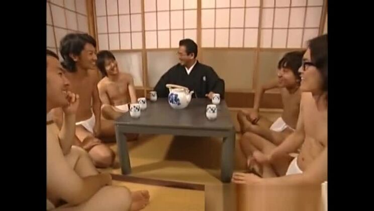 Professeure japonaise sexy prend son pied (partie 5)