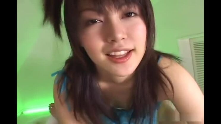 La charmante salope Ai fait une bonne pipe