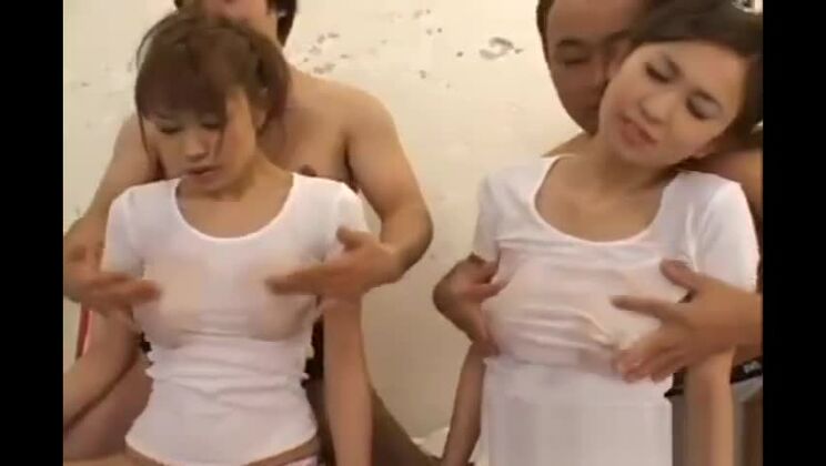 Emir Ruka Mirei Deux mannequins asiatiques sexy partie 6