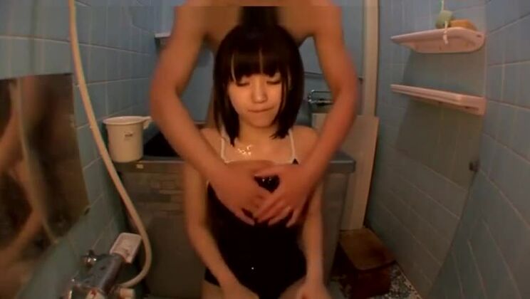 Nouvelle salope japonaise dans une scène JAV fantastique avec un gros pénis, à voir absolument !