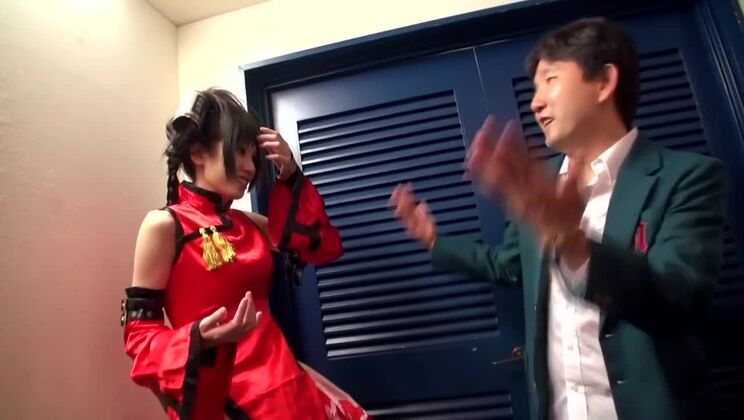 Meilleure mannequin japonaise dans une vidéo de sexe à trois censurée de JAV (Horny JAV)