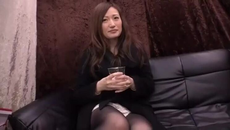 La plus belle mannequin japonaise dans un film JAV exceptionnel, rien que pour vous.