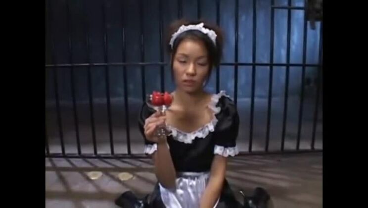 Manger avec de la nourriture