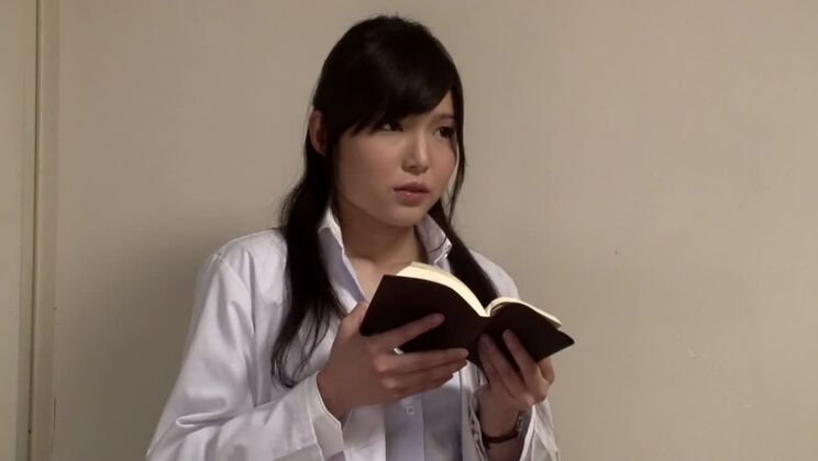 Salope japonaise folle dans une vidéo JAV HD excitante