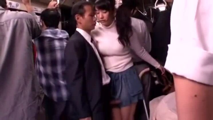 Une écolière a été agressée sexuellement dans un train.