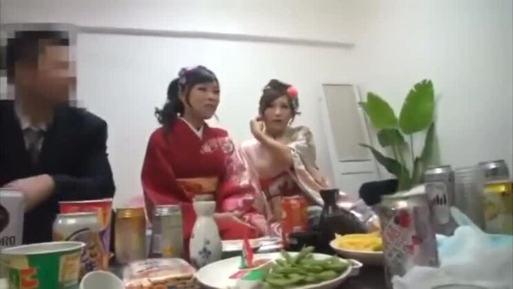 Superbe jeune femme japonaise dans une nouvelle vidéo JAV (version intégrale)