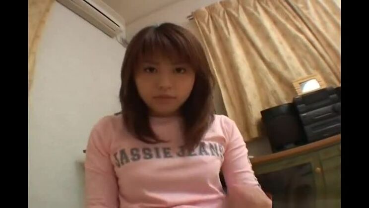 Salope japonaise déchaînée aux seins énormes, fellation/extrait JAV de Fera