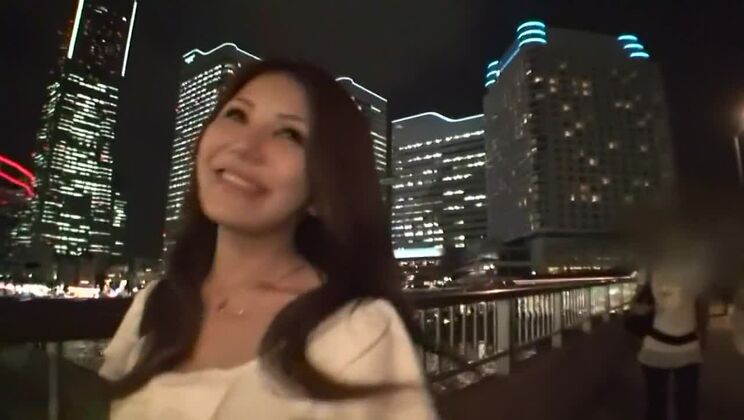 Mihono Tsukimoto dans Can College 53 partie 2