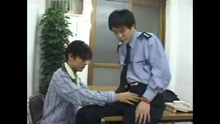 Superbe salope japonaise dans une scène JAV incroyable, c'est incroyable !