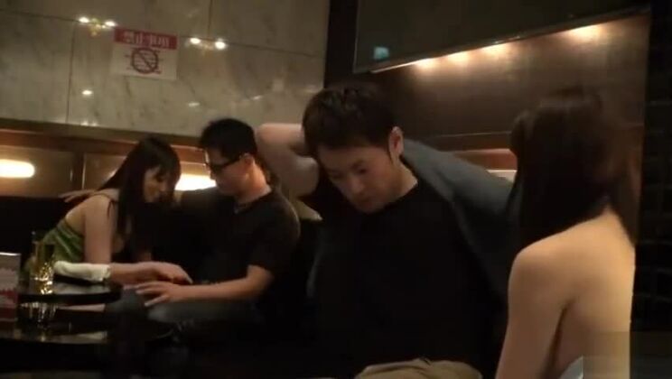 Superbe salope japonaise dans une version exclusive de clip JAV « Greatest Cumshots, Creampie/Nakadashi ».