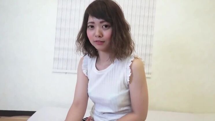 une jolie fille japonaise pète