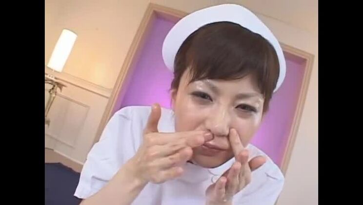Anna Watase, la meilleure salope japonaise, dans un clip JAV Horny Fetish, Nurse/Naasu