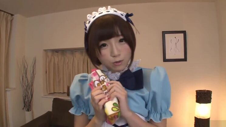 La sensationnelle Sakura Kizuna veut tout