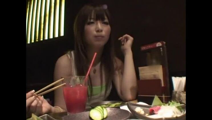 La fabuleuse Japonaise Kaori Aikawa dans Crazy Big Tits, Doggy Style JAV video