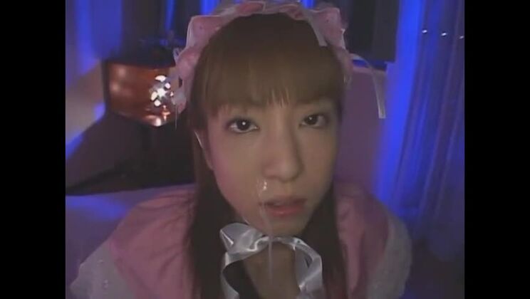 La mannequin japonaise exotique Yuuna Shiomi dans Horny Blowjob/Fera, clip POV JAV