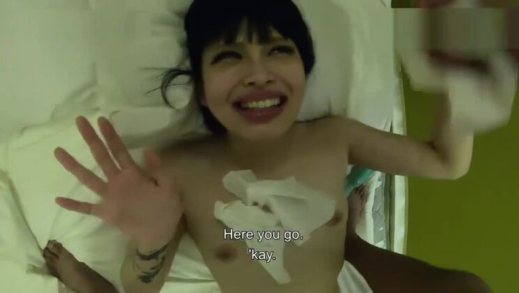 Soin du visage ultime sur une escort japonaise