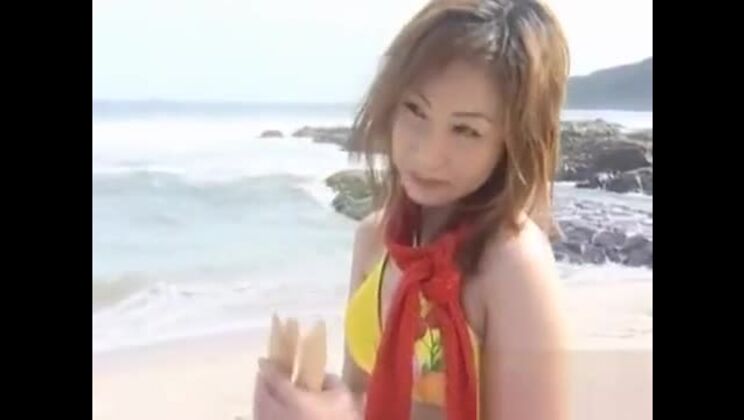 La sulfureuse Mami jouit avec une grosse baïonnette de bœuf