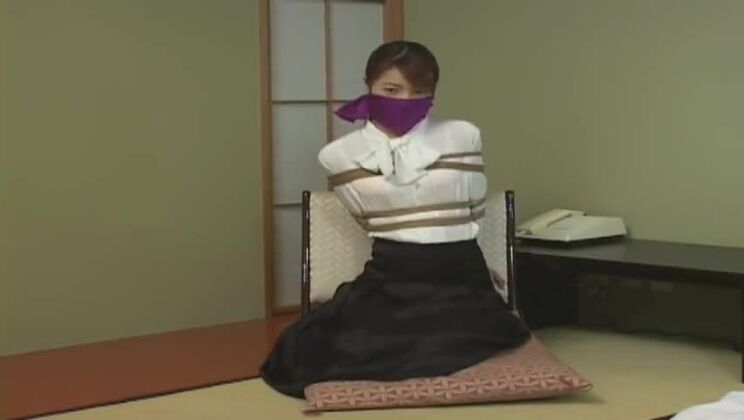 Excellente scène de bondage xxx, à voir absolument !