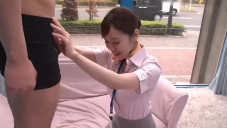 Film érotique exotique : des gros seins et une folie qui vous envoûtera.